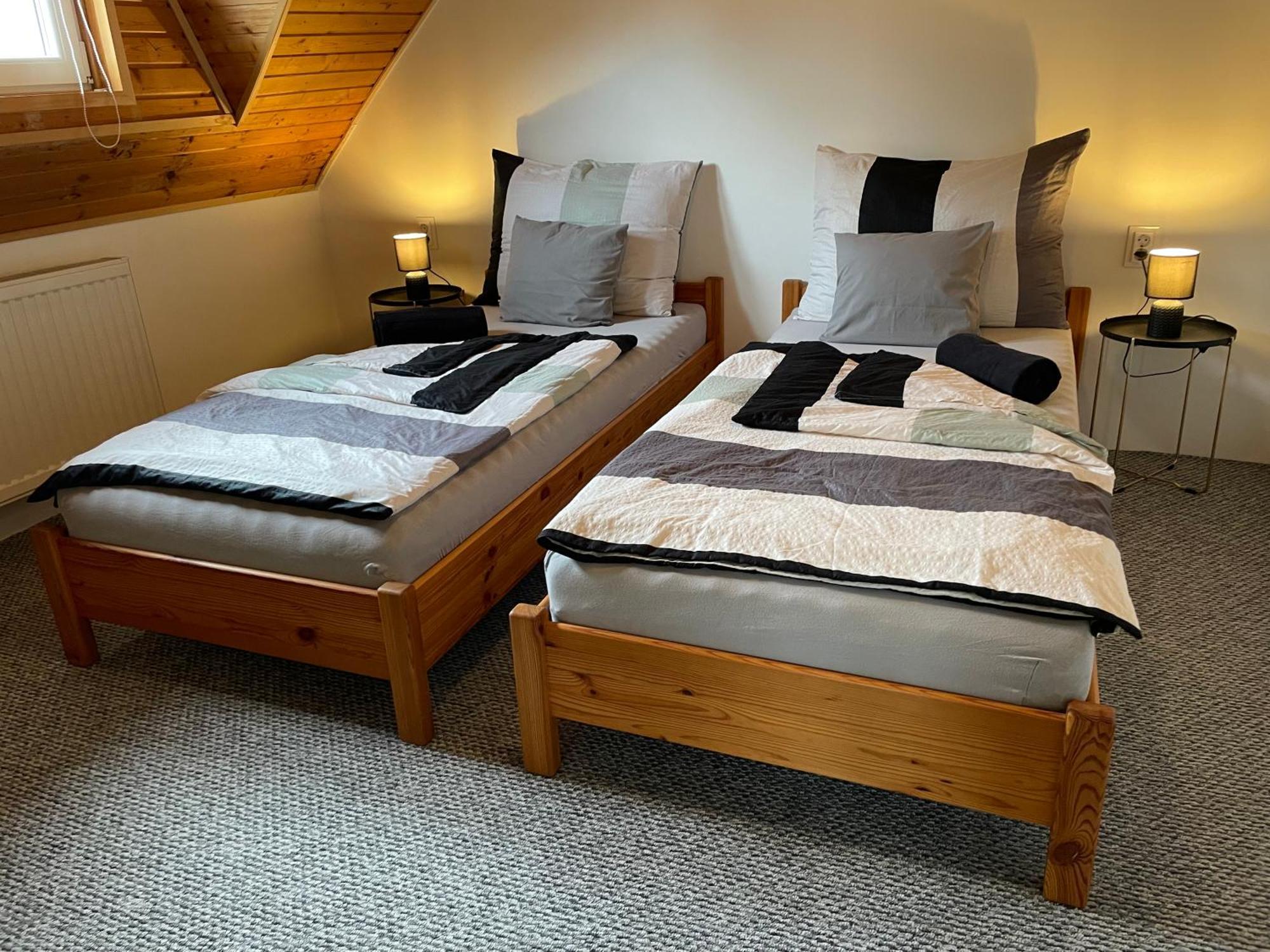 Villa Lili Apartments Balatonkeresztúr Buitenkant foto
