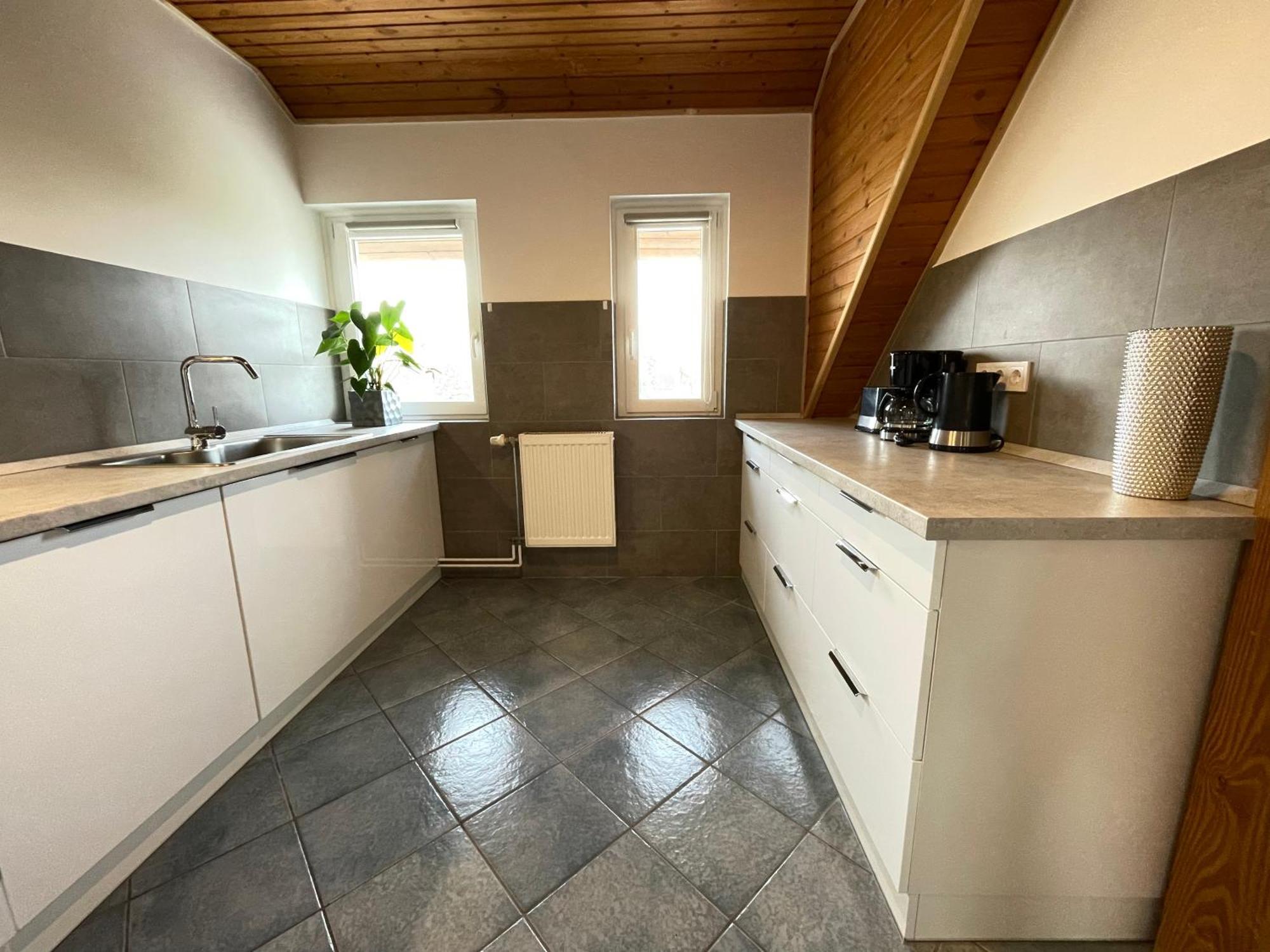 Villa Lili Apartments Balatonkeresztúr Buitenkant foto