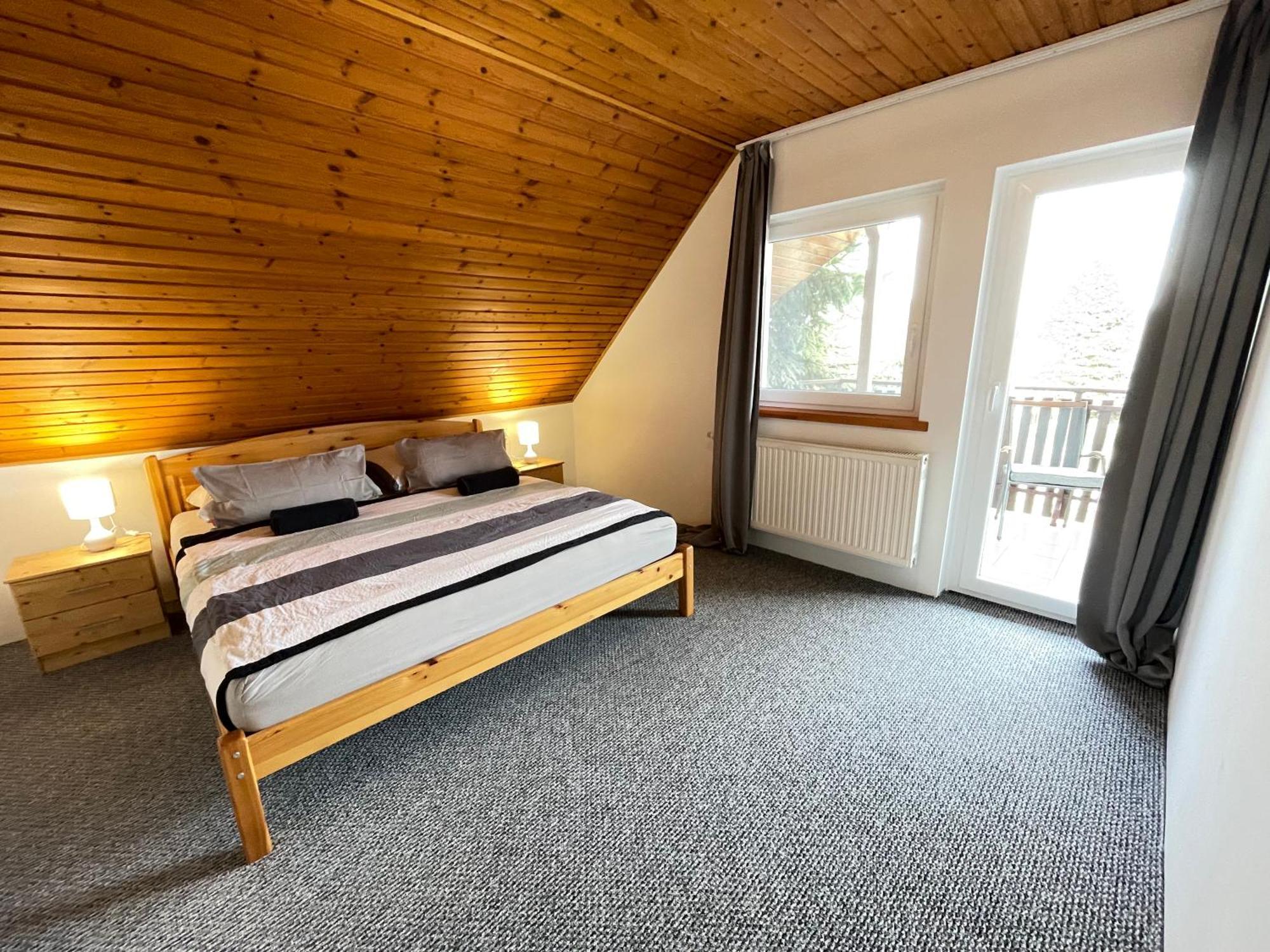 Villa Lili Apartments Balatonkeresztúr Buitenkant foto